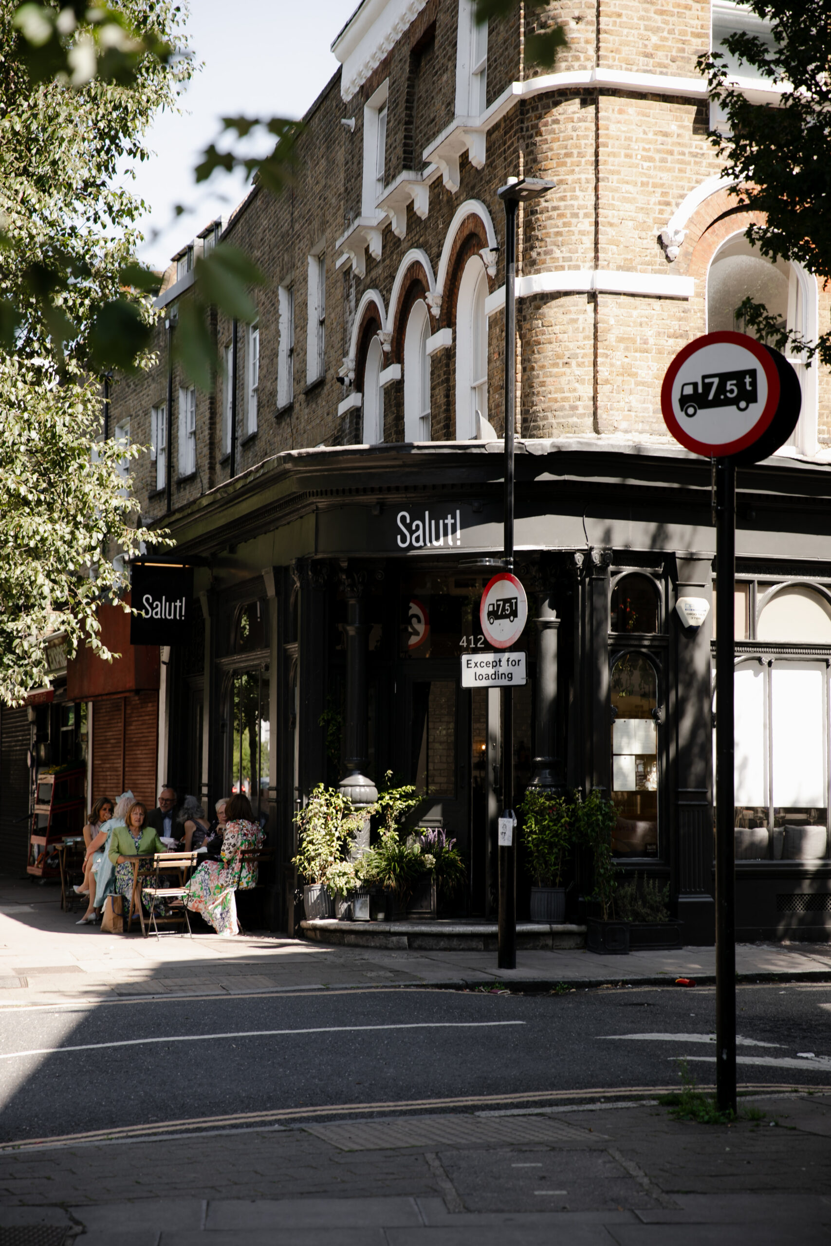 Salut! Restaurant essex road islington