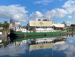 Canal Chic by Islington Local Guide